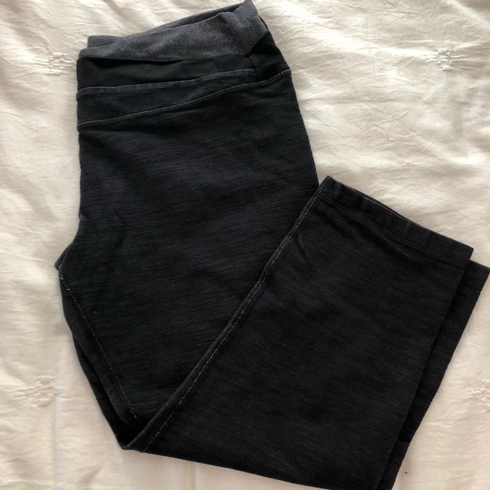 Lululemon Wunder Unders Size 8 In Grey - image 1